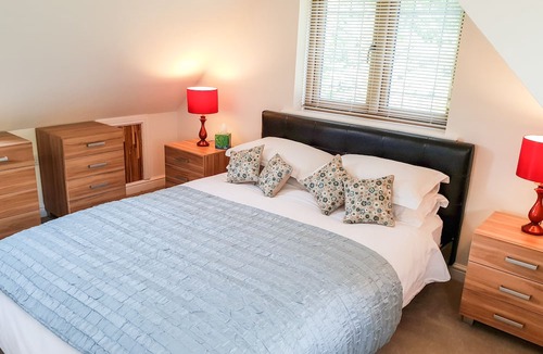 Cuckney Cottage | Riverside Lodge