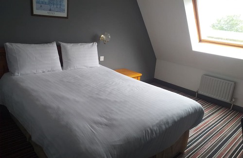 Meppershall Hotel | The Airman Hotel