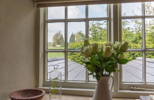 Stoke Goldington Bed & Breakfast | Church End Cottage