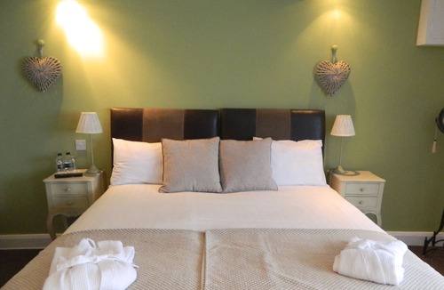 Brighouse Hotel | Black Horse Inn