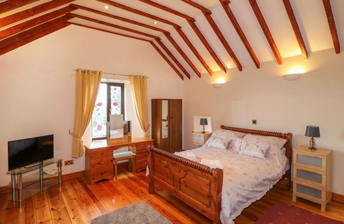 Holestone Moor Cottage | Riber View Barn