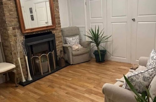 Bushey Apartment | Flint Cottage
