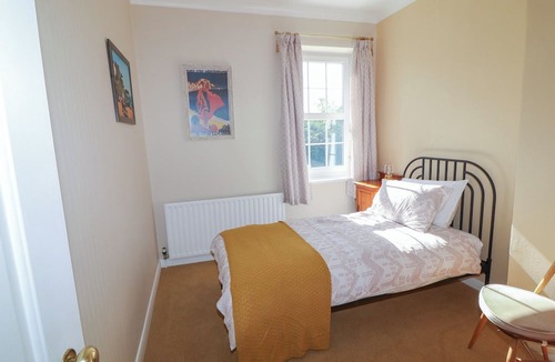 Alford Cottage | Larkspur Cottage
