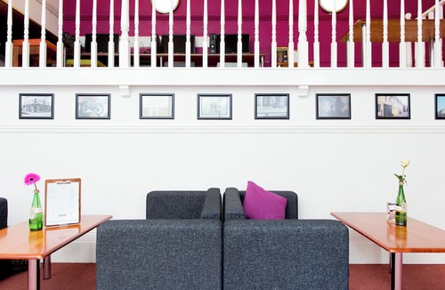 Earl's Court Hostel | YHA London Earl's Court - Hostel