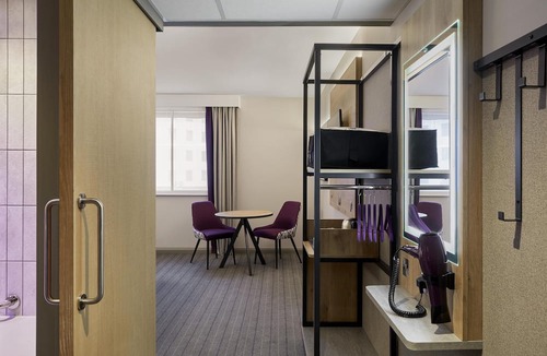 Tamworth Hotel | Premier Inn Tamworth South