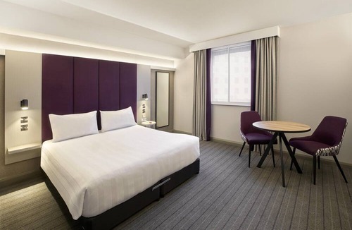 Tamworth Hotel | Premier Inn Tamworth South