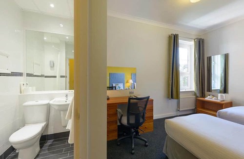 Cranfield Hotel | Mitchell Hall