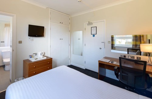 Cranfield Hotel | Mitchell Hall