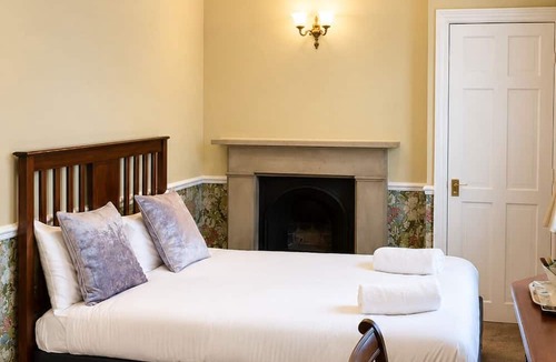 Beverley Hotel | The Lairgate Hotel
