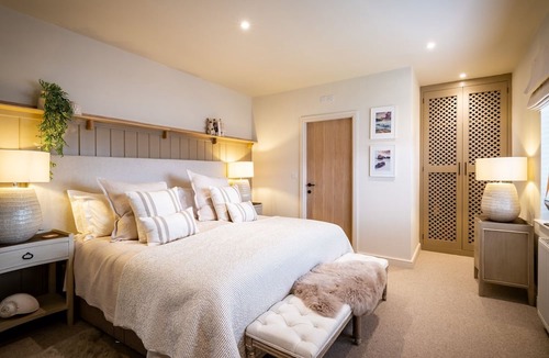 Bridlington Cottage | Calm Waters Luxury Beach House