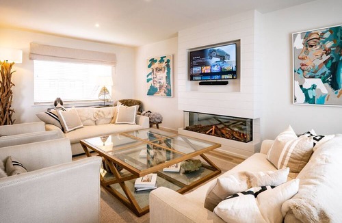 Bridlington Cottage | Calm Waters Luxury Beach House