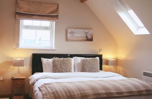 Kneesall Bed & Breakfast | Dovestays