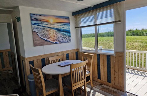 Anderby Creek Cabin | Driftwood Cabin Dog Friendly - Anderby Creek