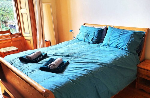 Marchmont Apartment | spacious central historic 3 bedroom 2nd floor original & attractive