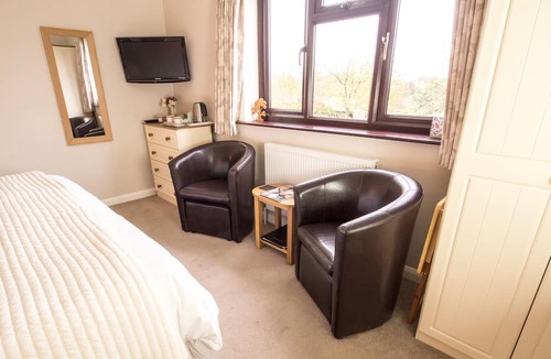 Hillington Bed & Breakfast | Linden Bed & Breakfast