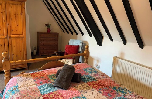Weldon Apartment | Beautiful Large Farm House Weldon