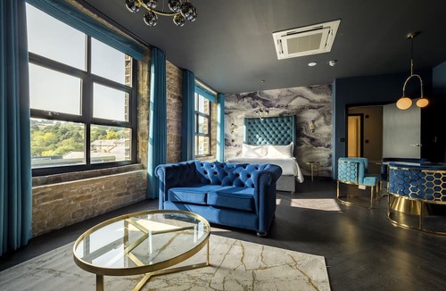 Ainley Top Apartment | Bowers Mill Aparthotel