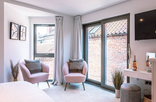 Bootham Apartment | Bootham Row Escape - a couples retreat that sleeps 2 guests in 1 studio
