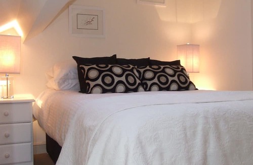 Beverley Apartment | Beverley town centre modern duplex apartment