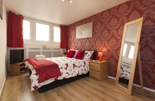 Nottingham City Centre Apartment | 2 Bedroom City Centre Apartment next to Hilton in Victoria Centre Shopping Mall