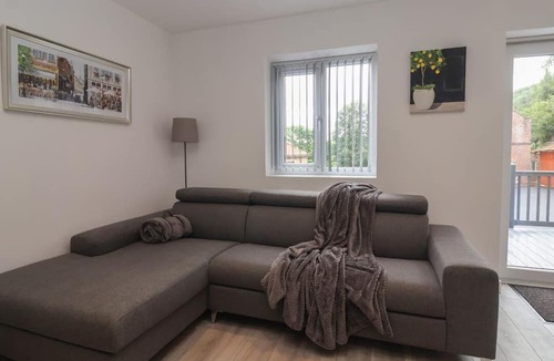 Scarborough Cabin | Woodside, Scarborough