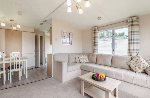 Skegness House | Gold 2 Bedroom Caravan, Sleeps 6