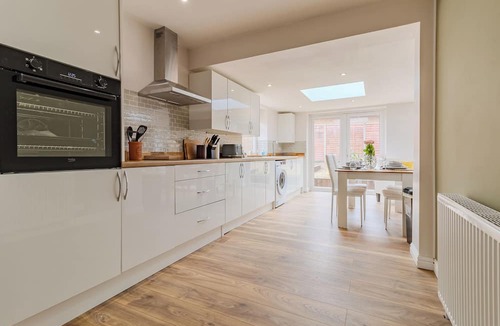 Shepshed House | Boutique Bungalow Retreat Near Charnwood