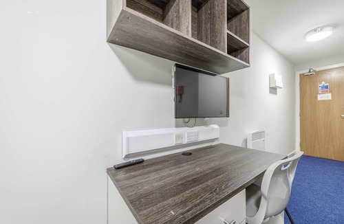 Nottingham City Centre Apartment | Modern Budget Single Studio in Central Nottingham