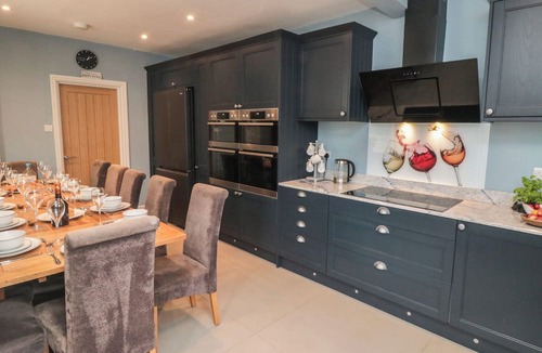 Muston Cottage | RUBY'S RETREAT, family friendly, country holiday cottage in Filey