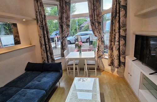 Hornsey Apartment | Comfy one-bed by Alexandra Park