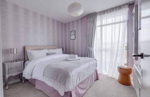 Castlefield Apartment | Luxury Deansgate Apartment, Central Location