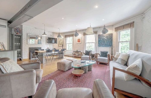 Oval Apartment | Experience London in amazing reconverted Gin house