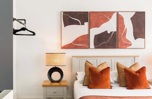 Leamington Spa Apartment | Apt 2 Avenue Road – Leamington Spa | Modern 1-Bed with Free Parking, Wi-Fi and Station Access