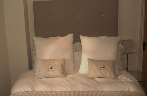 Knipton Bed & Breakfast | The Coach House Denton