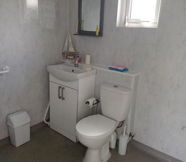 Chapel Saint Leonards Apartment | Grand Chalet 64 Disabled Friendly