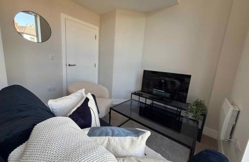 North Ferriby Apartment | Stylish High Street Apartment in Old Town Hul