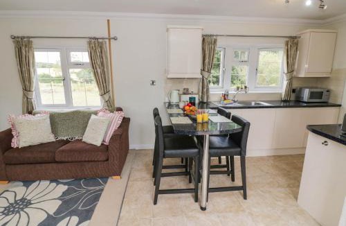 Silverstone House | Cabin In The Woods