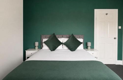Runcorn House | Halton Home Wi-Fi ideal for contractors WA7