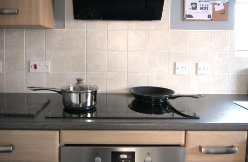 Loughborough House | Hermitage Plus, 3 x Bed Entire House in Loughborough