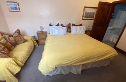 Barnby in the Willows House | Willow Tree Cottages