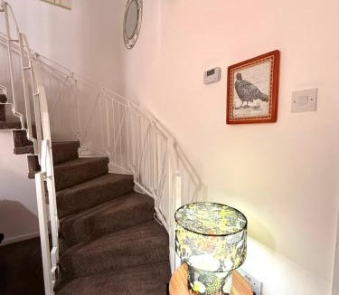 Sutton Coldfield House | #173 Tranquil Streetly Home with Parking - Sleeps 5