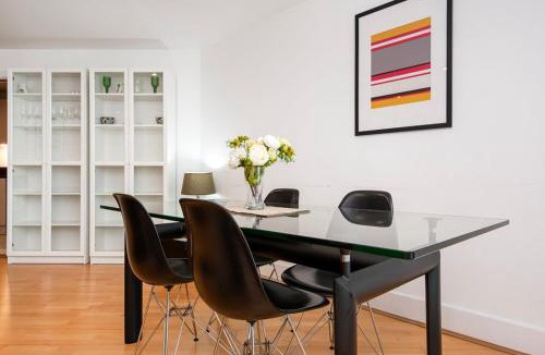 Vauxhall Apartment | River View 2 Bed