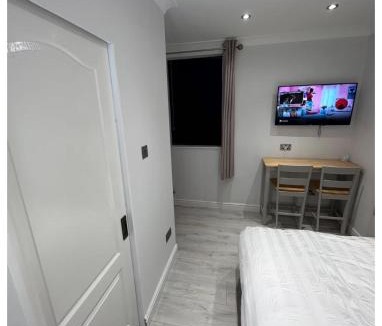 Thorne House | Cosy 1 Bedroom Studio with Private Entrance