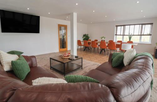 Bridlington House | Gravel Pit Cottage
