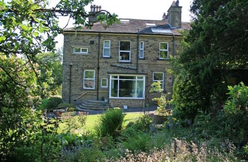 Shepley House | 2 Bed in Shepley oc-c36884