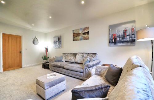 Oakham Apartment | Hudson Apartment - 2 bedroom, Oakham Centre by Belmont Places