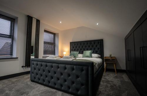 Boston House | Rose House