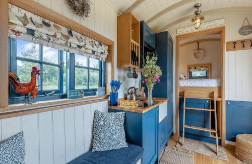 Redmile House | Lillie's Shepherd Hut - Uk50230