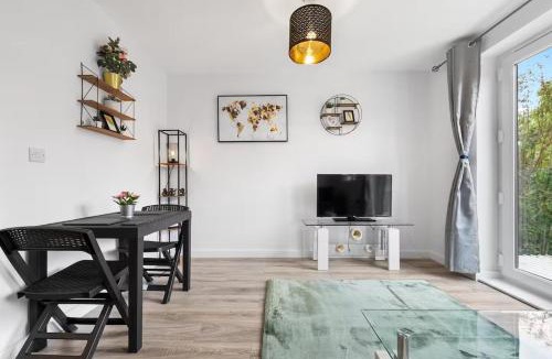 Heworth Apartment | 1 Bed Flat, Contractor & Long Stays, Parking