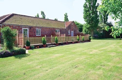 Boston House | Moorhen Cottage - E3750